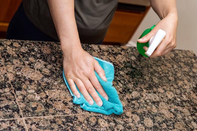 kitchen counter top cleaning
